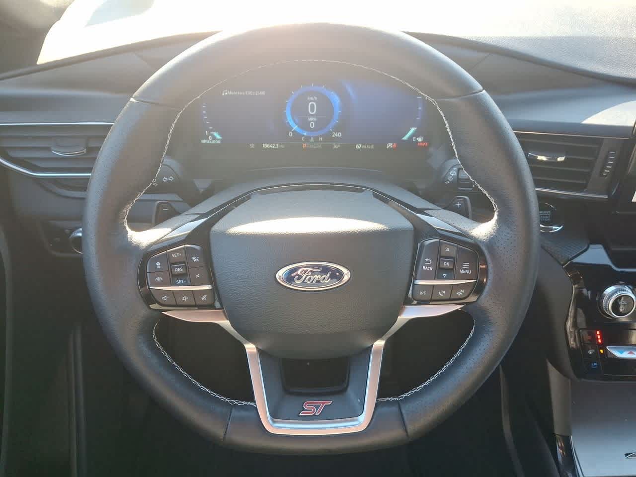 Thumbnail: 2023 Ford Explorer - 22