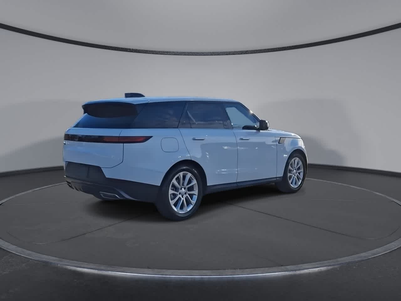 Thumbnail: 2025 Land Rover Range Rover Sport - 8
