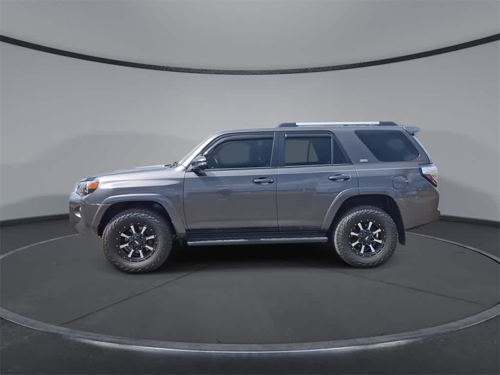 Thumbnail: 2019 Toyota 4Runner - 5