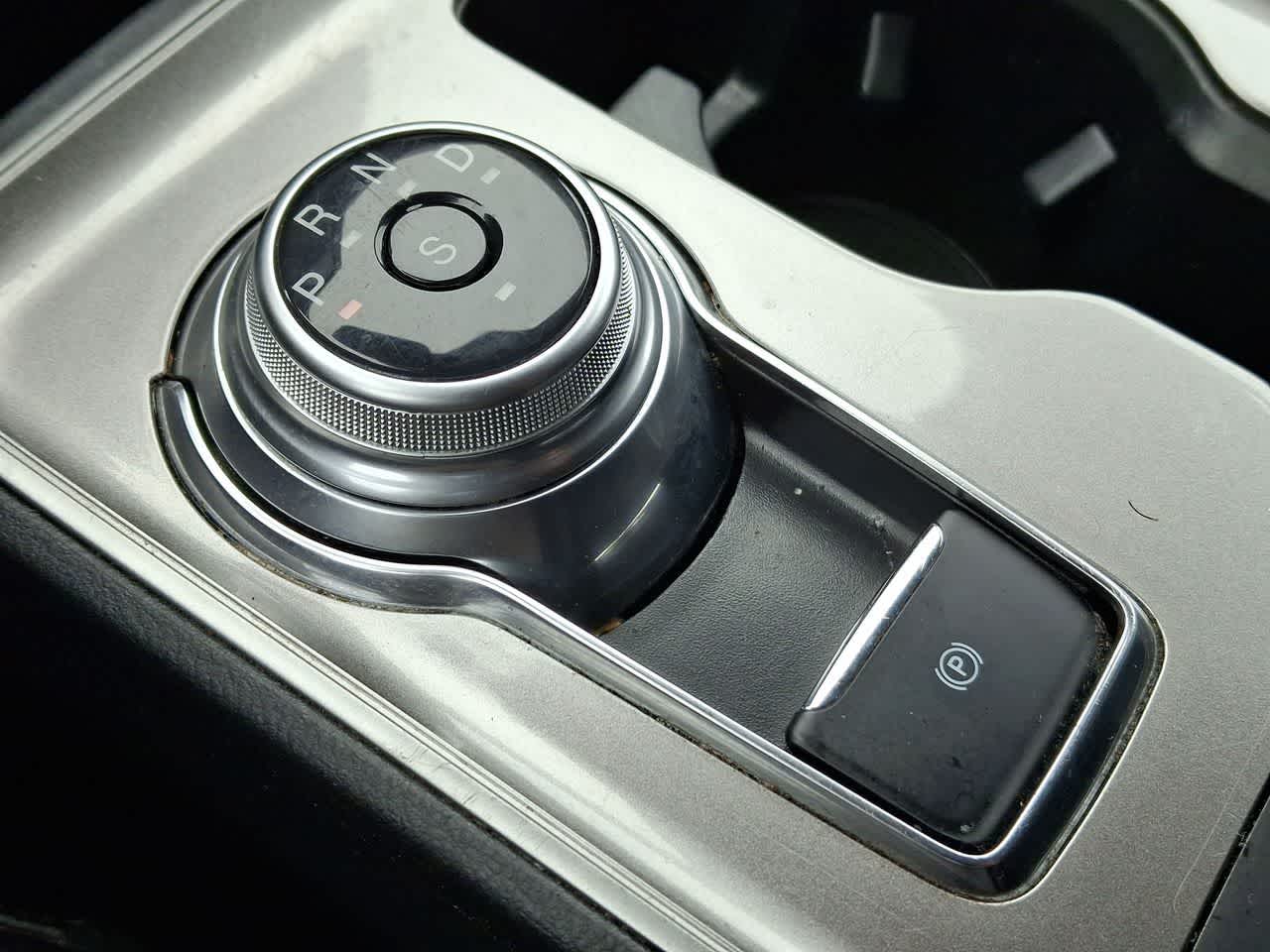 Thumbnail: 2024 Ford Edge - 18