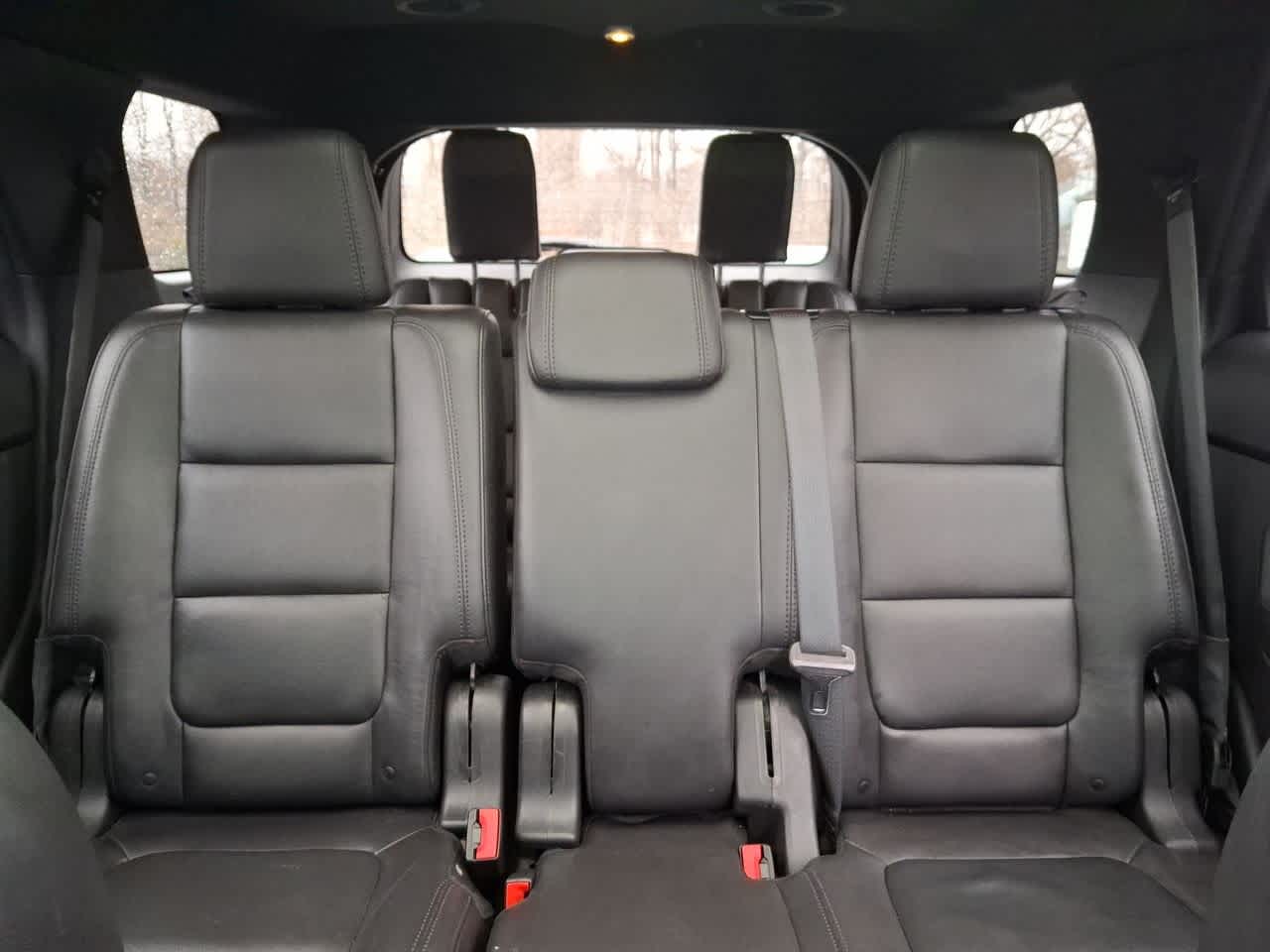 Thumbnail: 2015 Ford Explorer - 13