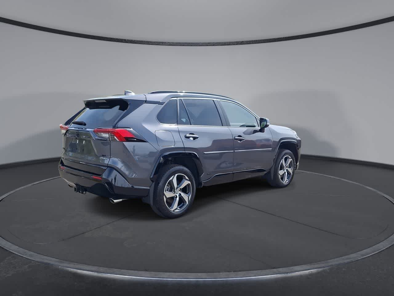 Thumbnail: 2025 Toyota RAV4 - 8