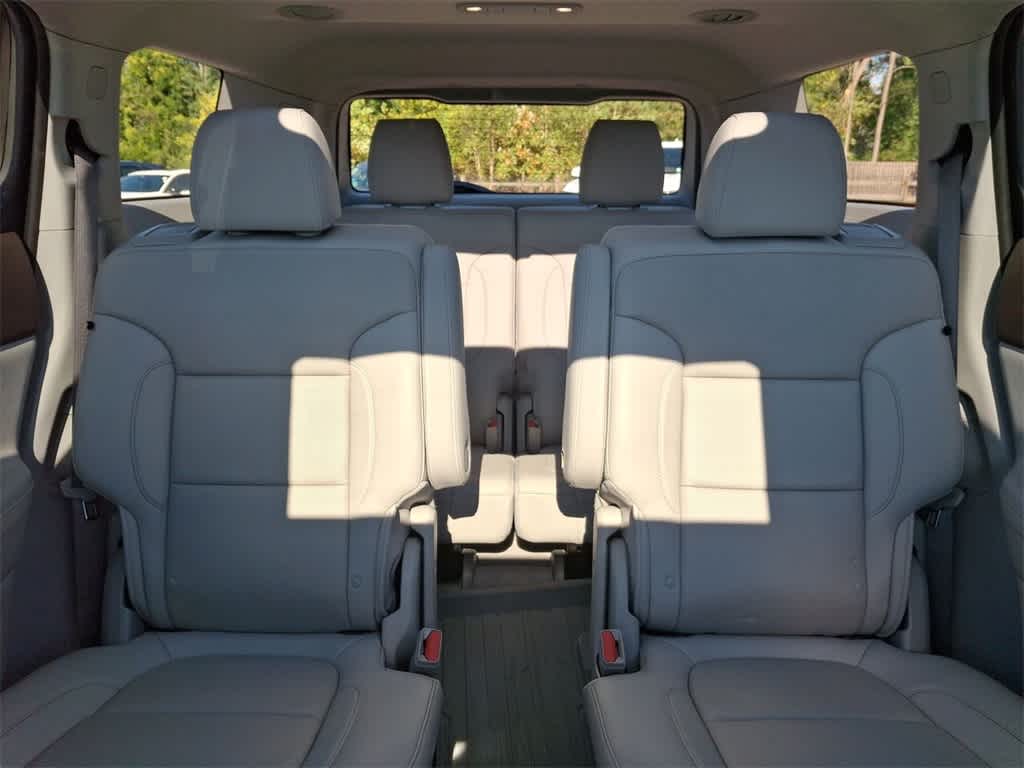 Thumbnail: 2021 GMC Acadia - 13