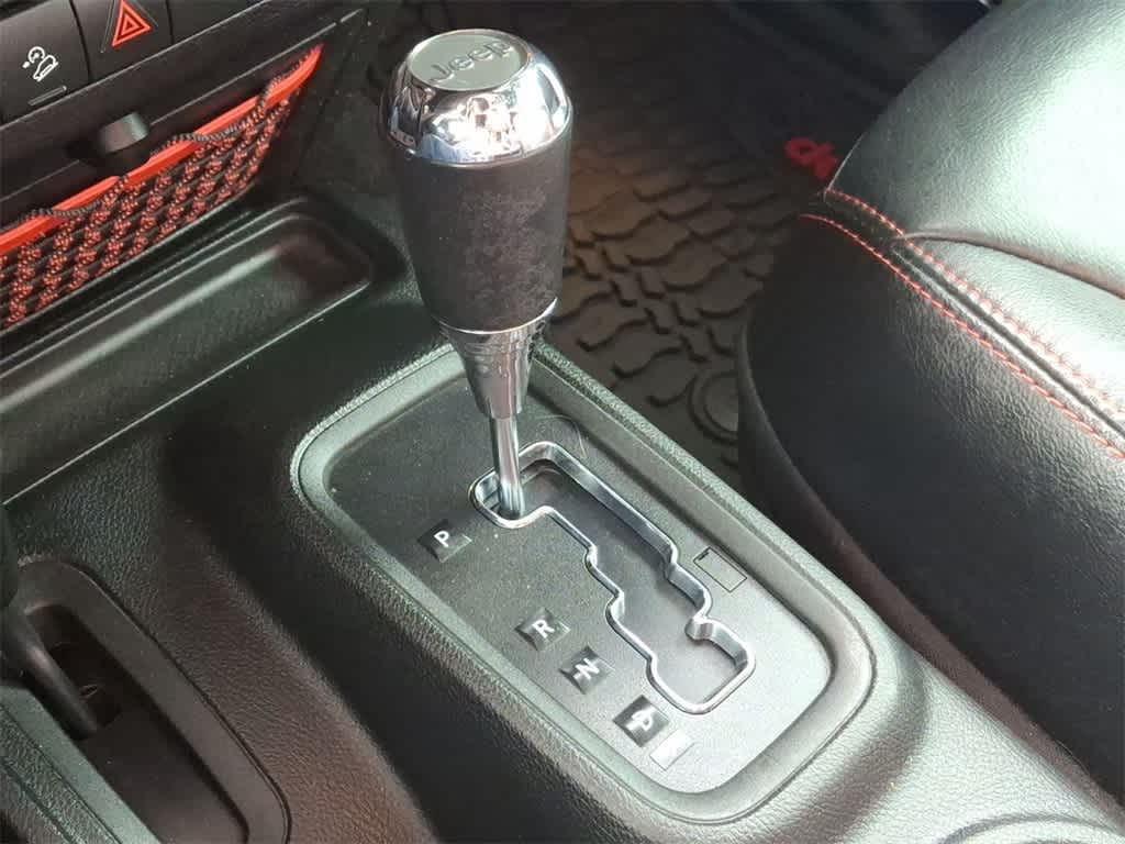 Thumbnail: 2017 Jeep Wrangler - 18