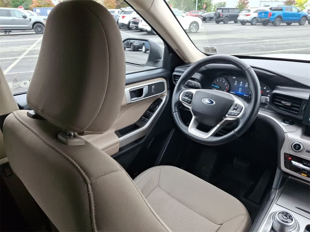 Thumbnail: 2022 Ford Explorer - 15