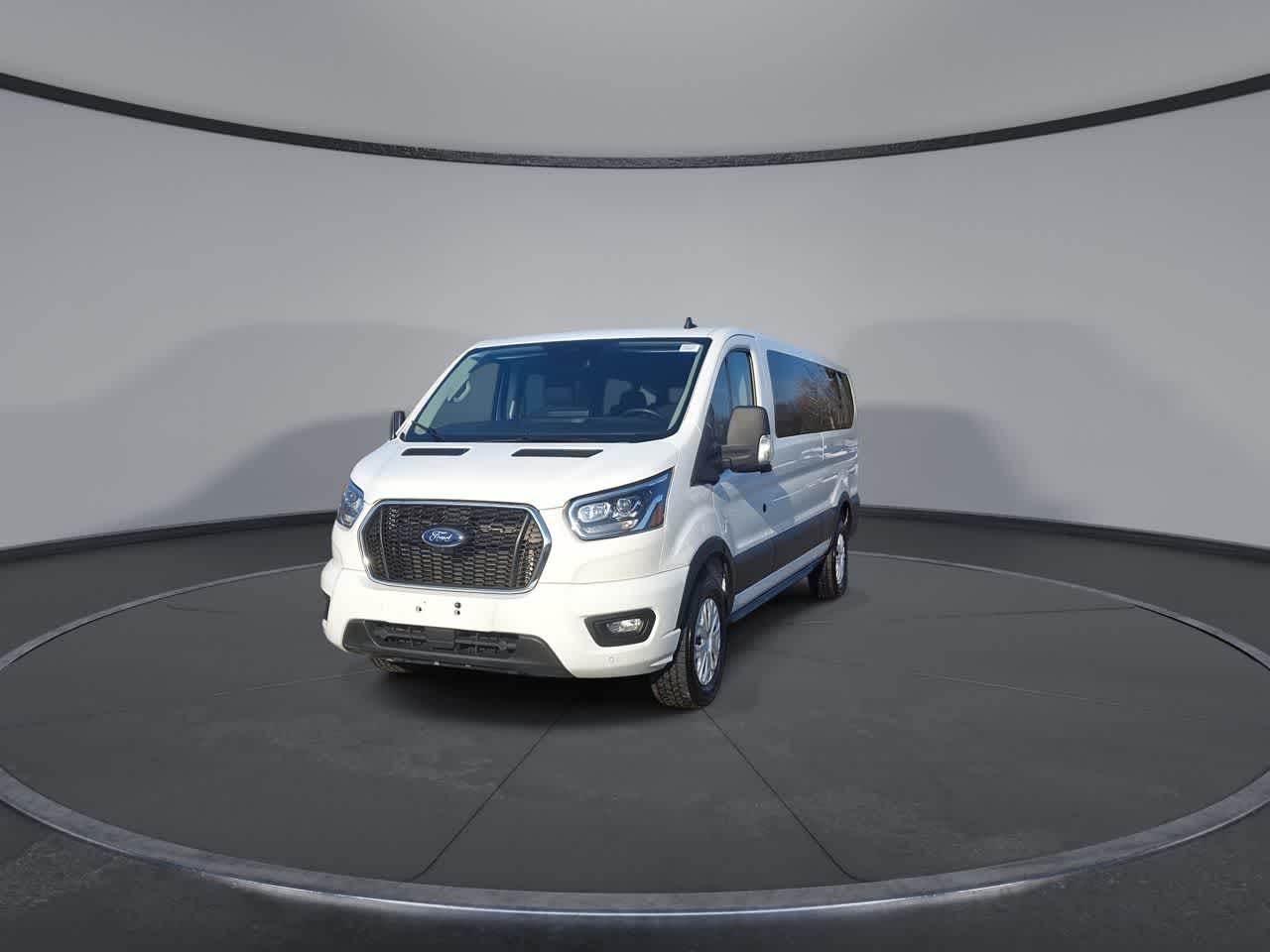 Thumbnail: 2023 Ford Econoline - 3