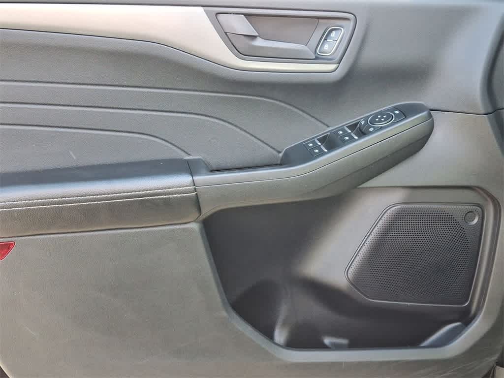 Thumbnail: 2023 Ford Escape - 16