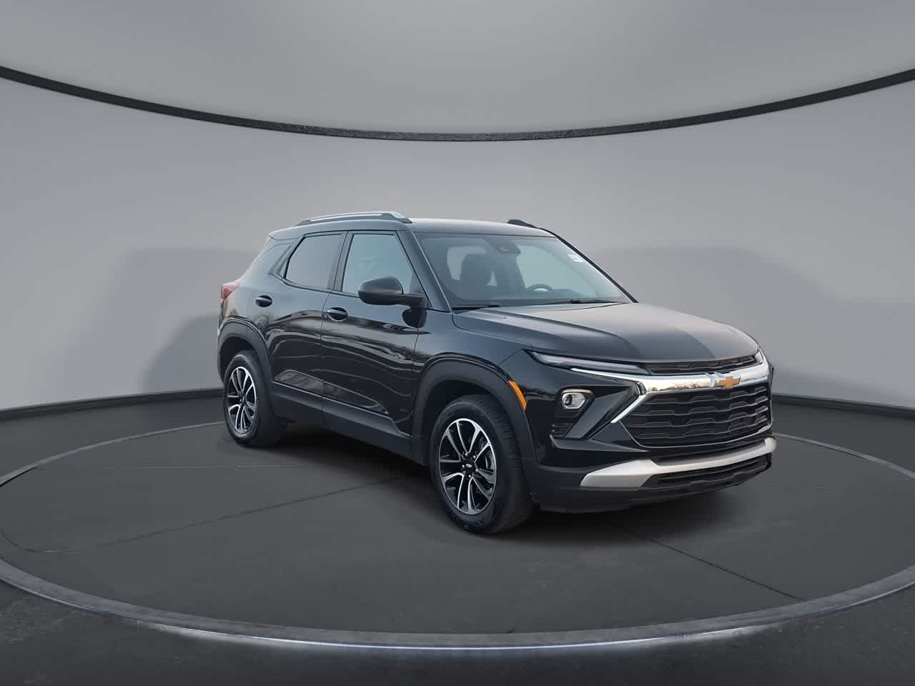 Thumbnail: 2024 Chevrolet TrailBlazer - 2
