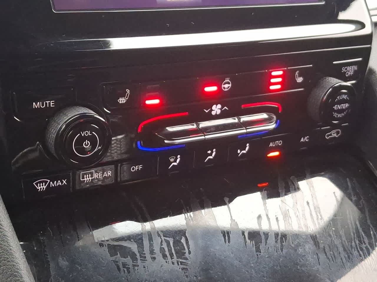 Thumbnail: 2021 Jeep Grand Cherokee L - 25