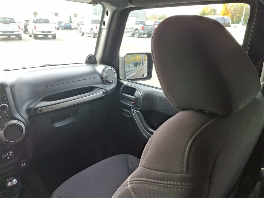 Thumbnail: 2013 Jeep Wrangler - 11