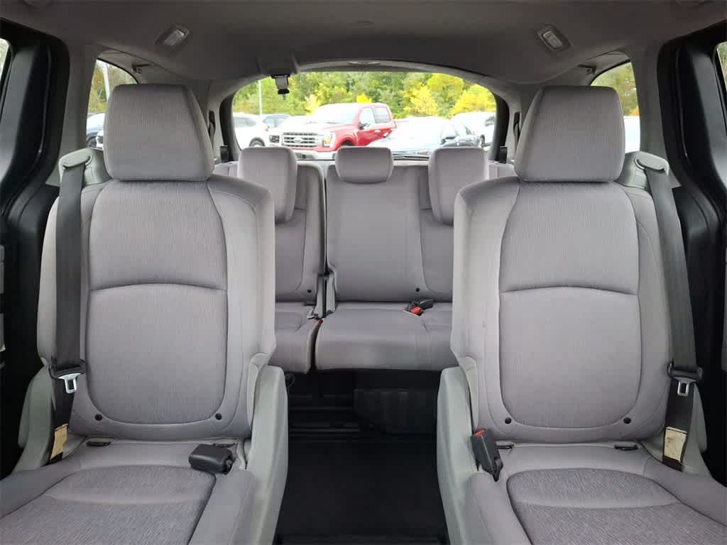 Thumbnail: 2019 Honda Odyssey - 13