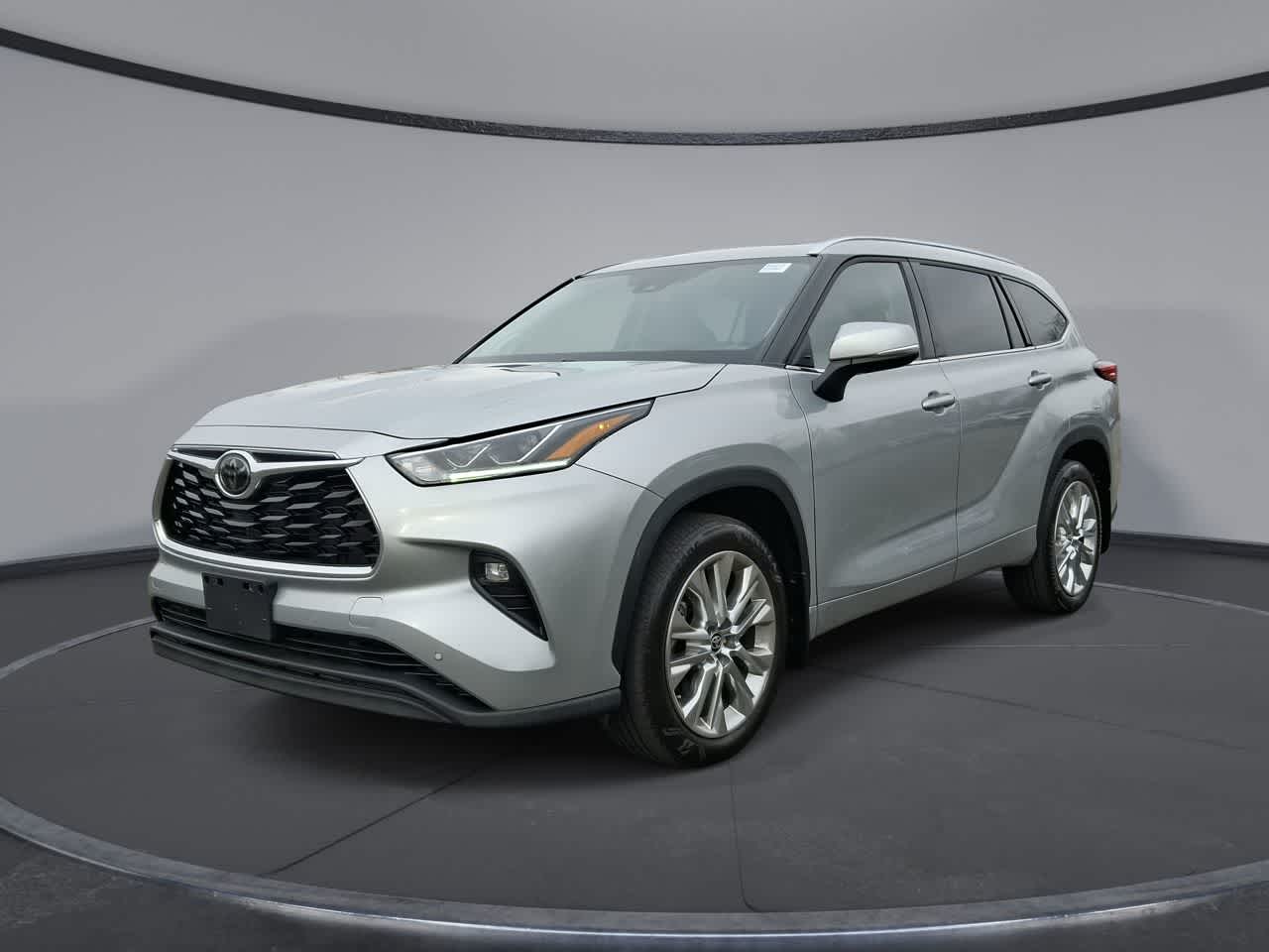 Thumbnail: 2021 Toyota Highlander - 1