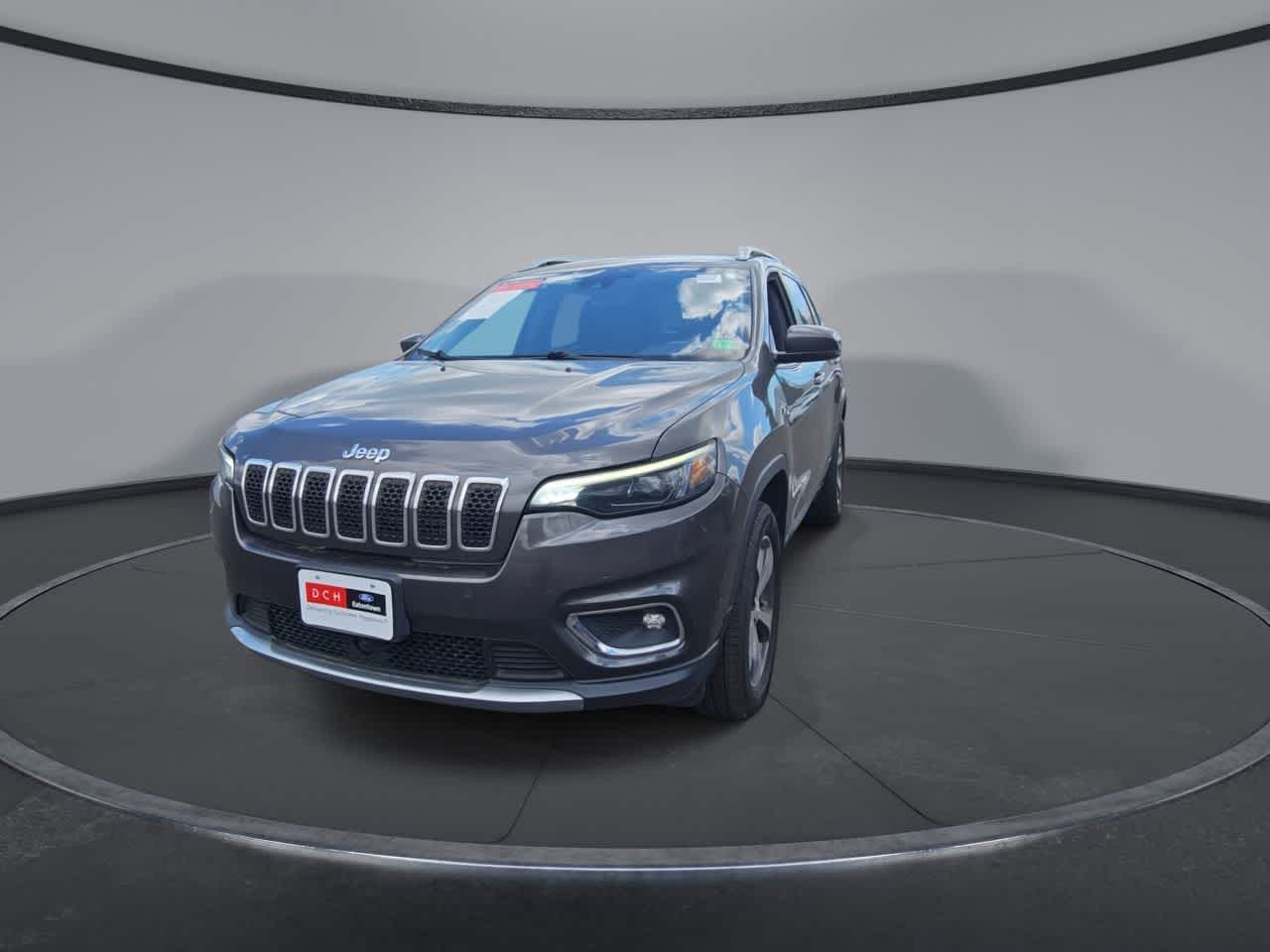 Thumbnail: 2019 Jeep Cherokee - 3
