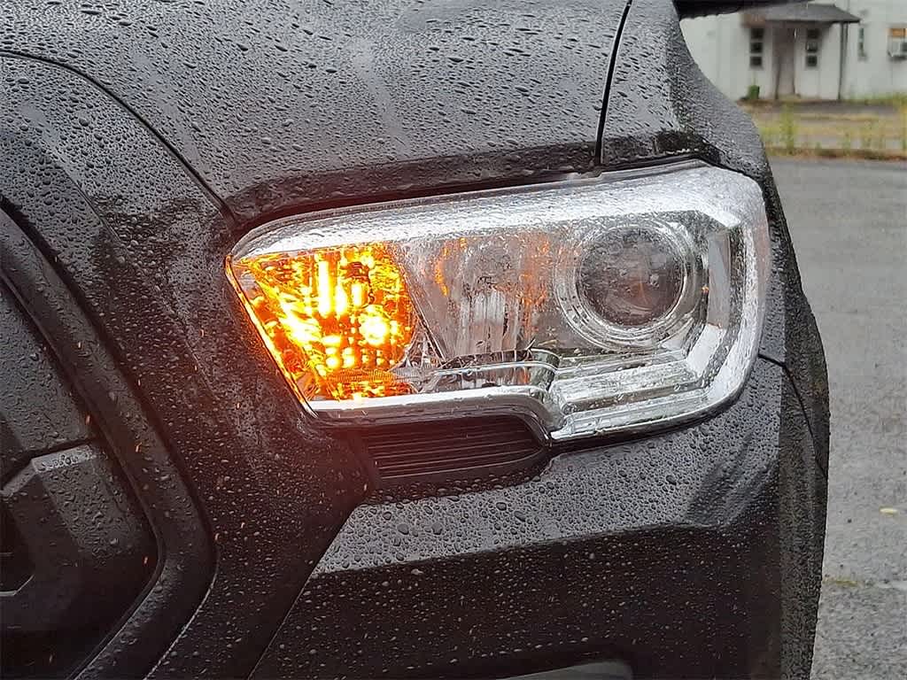 Thumbnail: 2023 Toyota Tacoma - 30