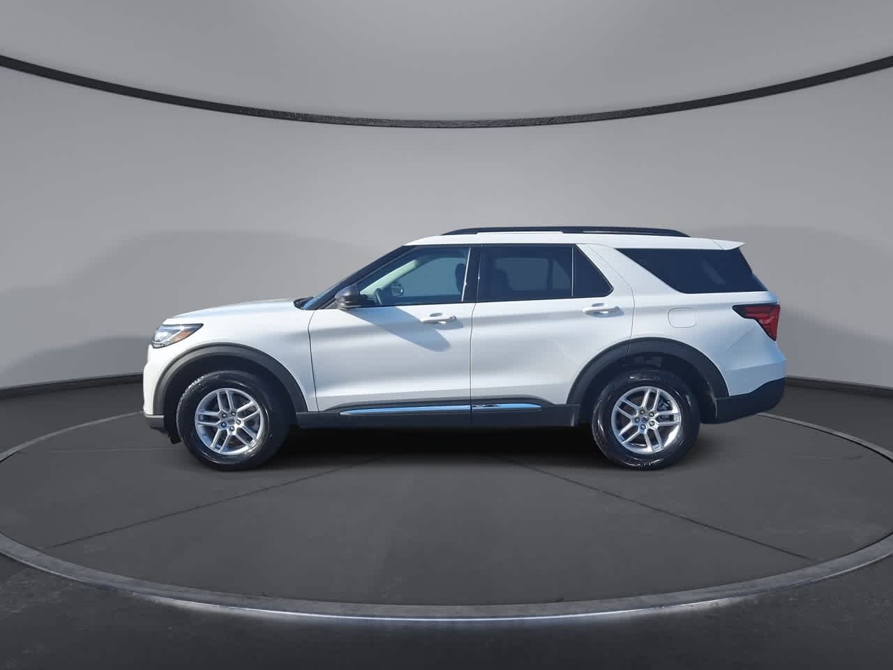 Thumbnail: 2025 Ford Explorer - 5