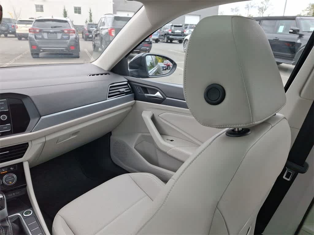 Thumbnail: 2023 Volkswagen Jetta - 11