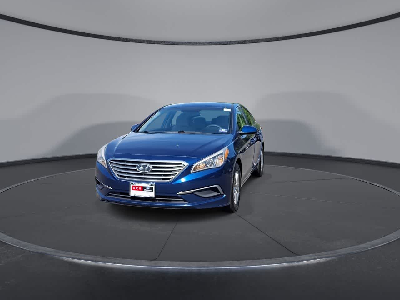 Thumbnail: 2016 Hyundai Sonata - 3