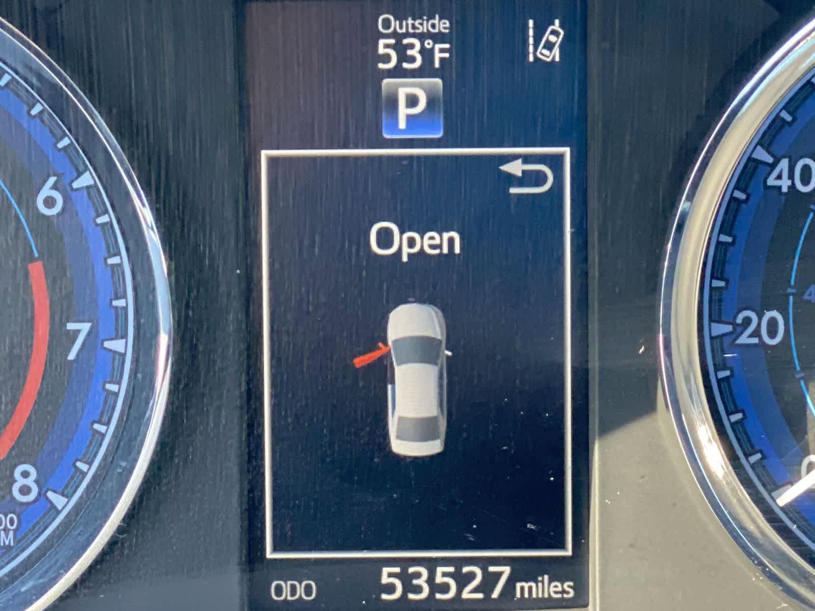 Thumbnail: 2018 Toyota Corolla - 32