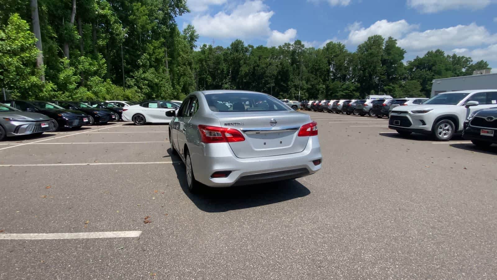 Thumbnail: 2019 Nissan Sentra - 7