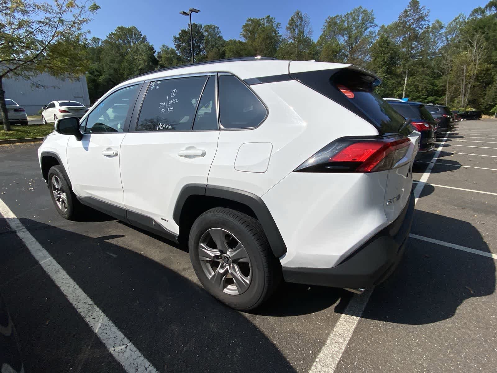 Thumbnail: 2024 Toyota RAV4 - 9