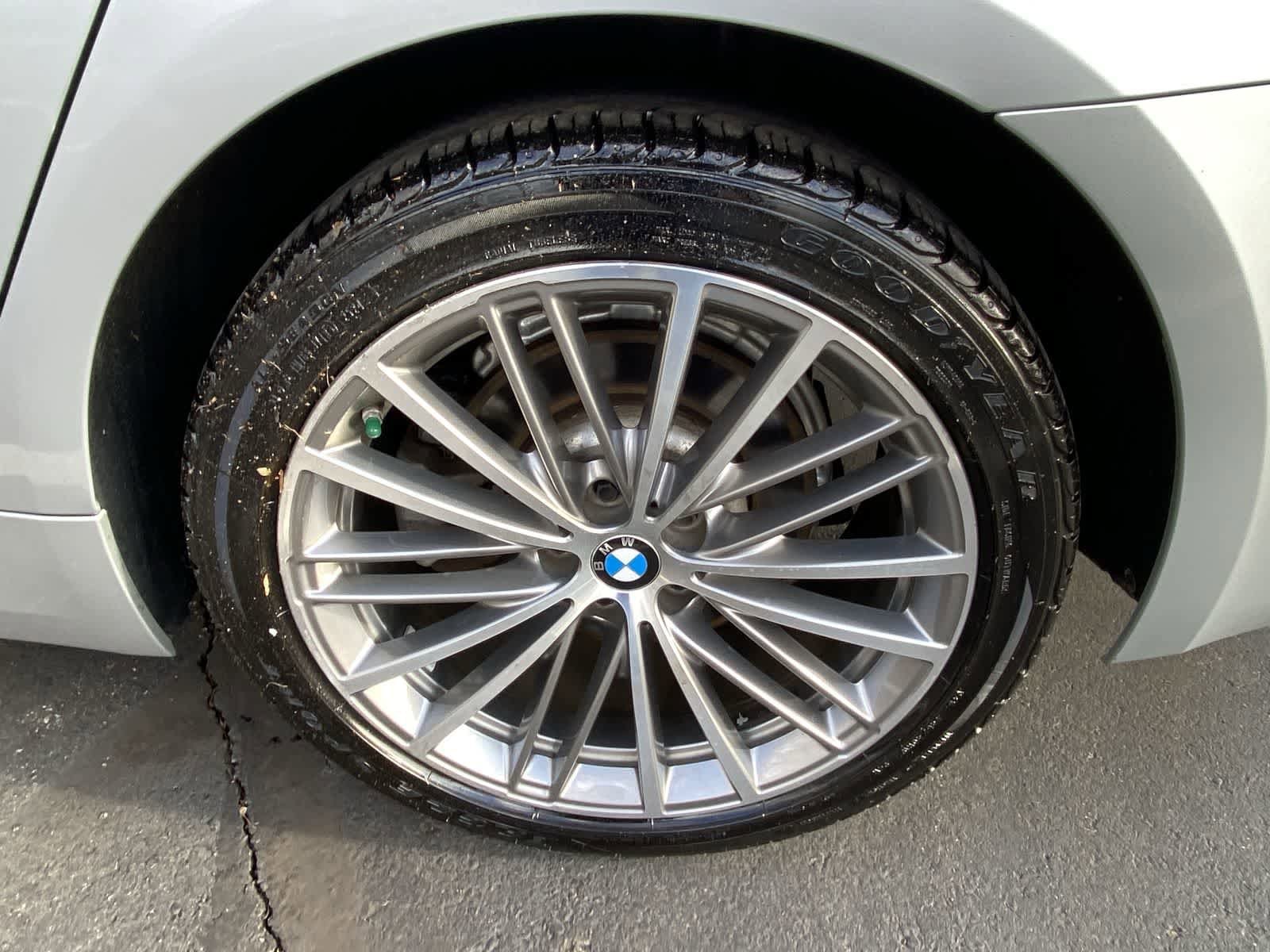 Thumbnail: 2020 BMW 5 Series - 18