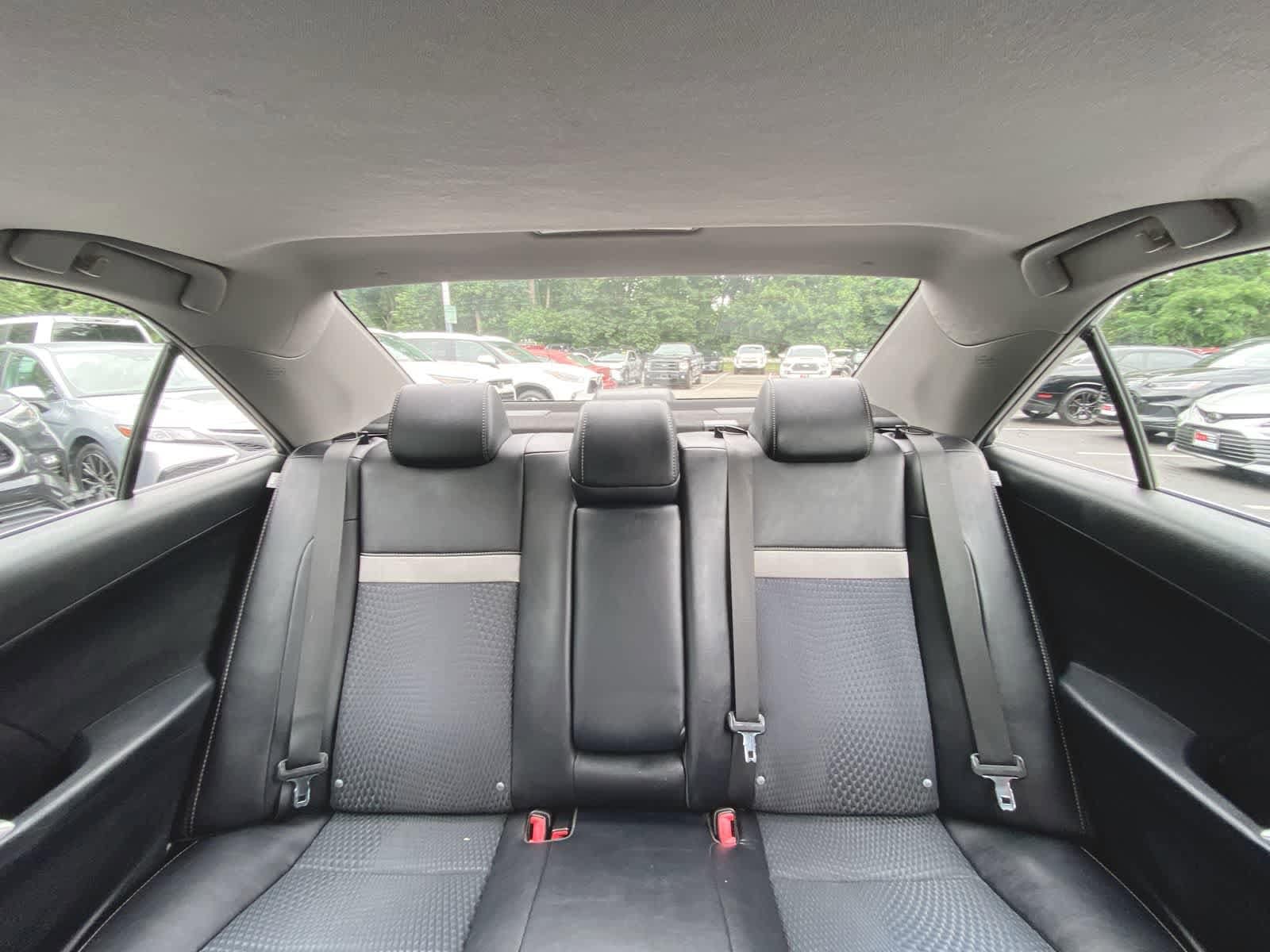 Thumbnail: 2012 Toyota Camry - 25