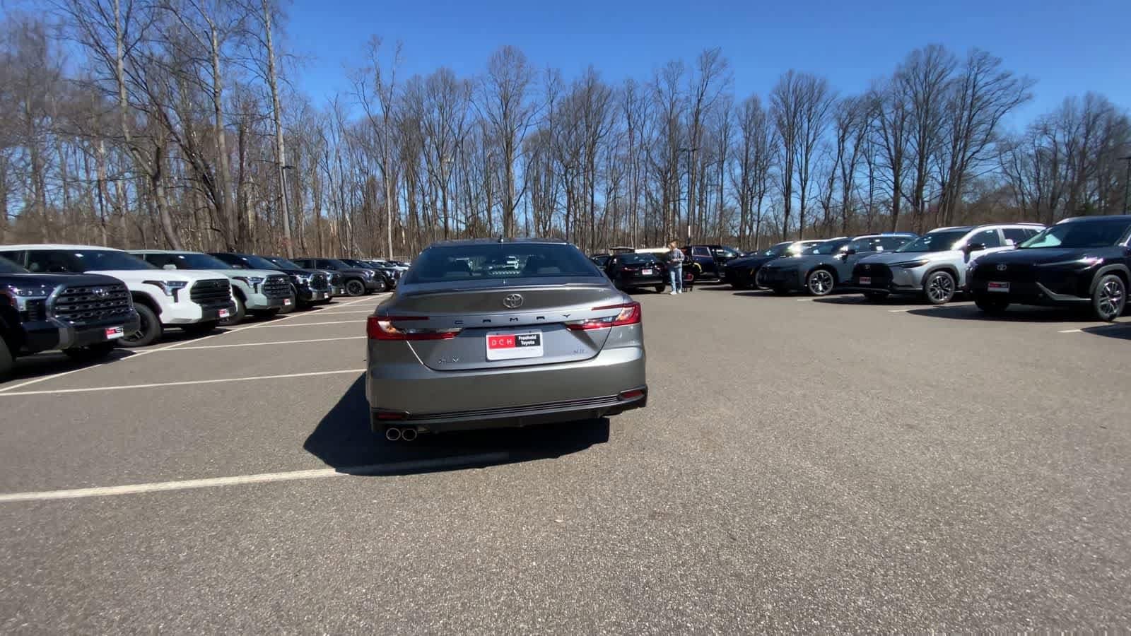 Thumbnail: 2025 Toyota Camry - 10