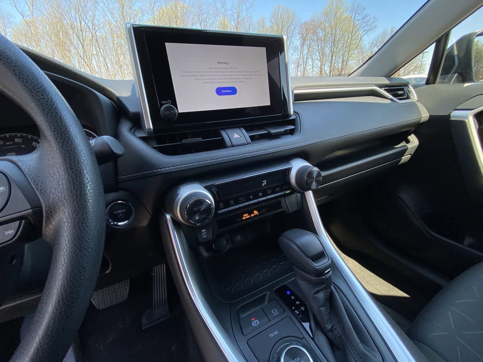 Thumbnail: 2025 Toyota RAV4 - 22