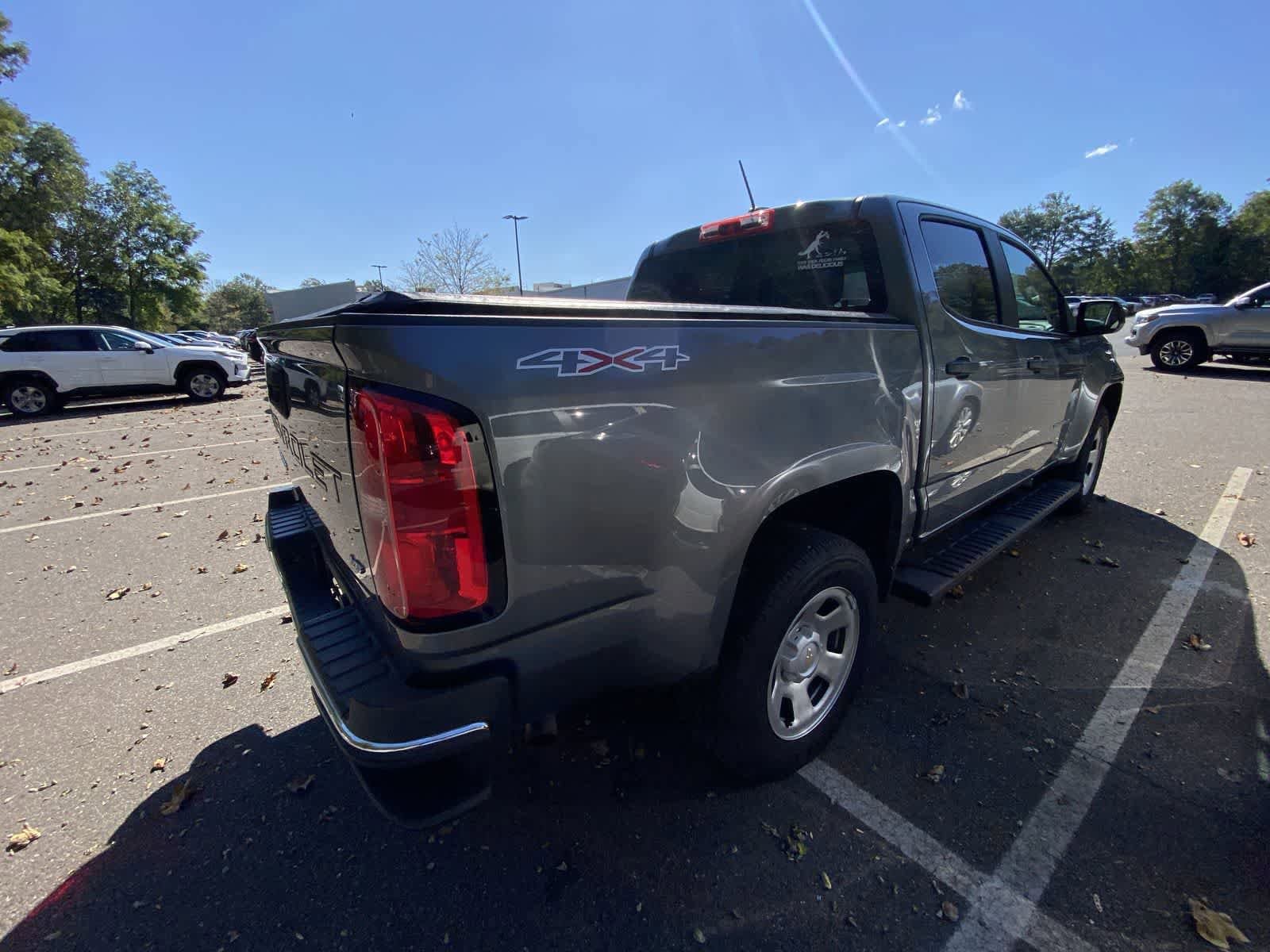 Thumbnail: 2022 Chevrolet Colorado - 8