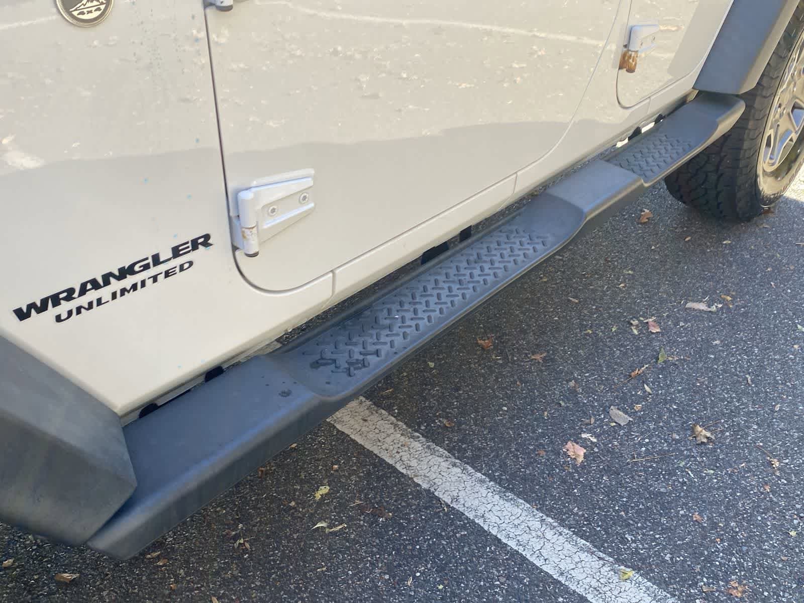 Thumbnail: 2015 Jeep Wrangler - 15