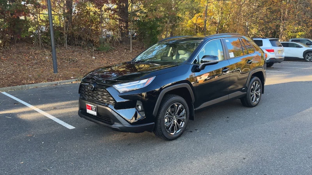 New 2025 Toyota RAV4 Hybrid XLE Premium SUV