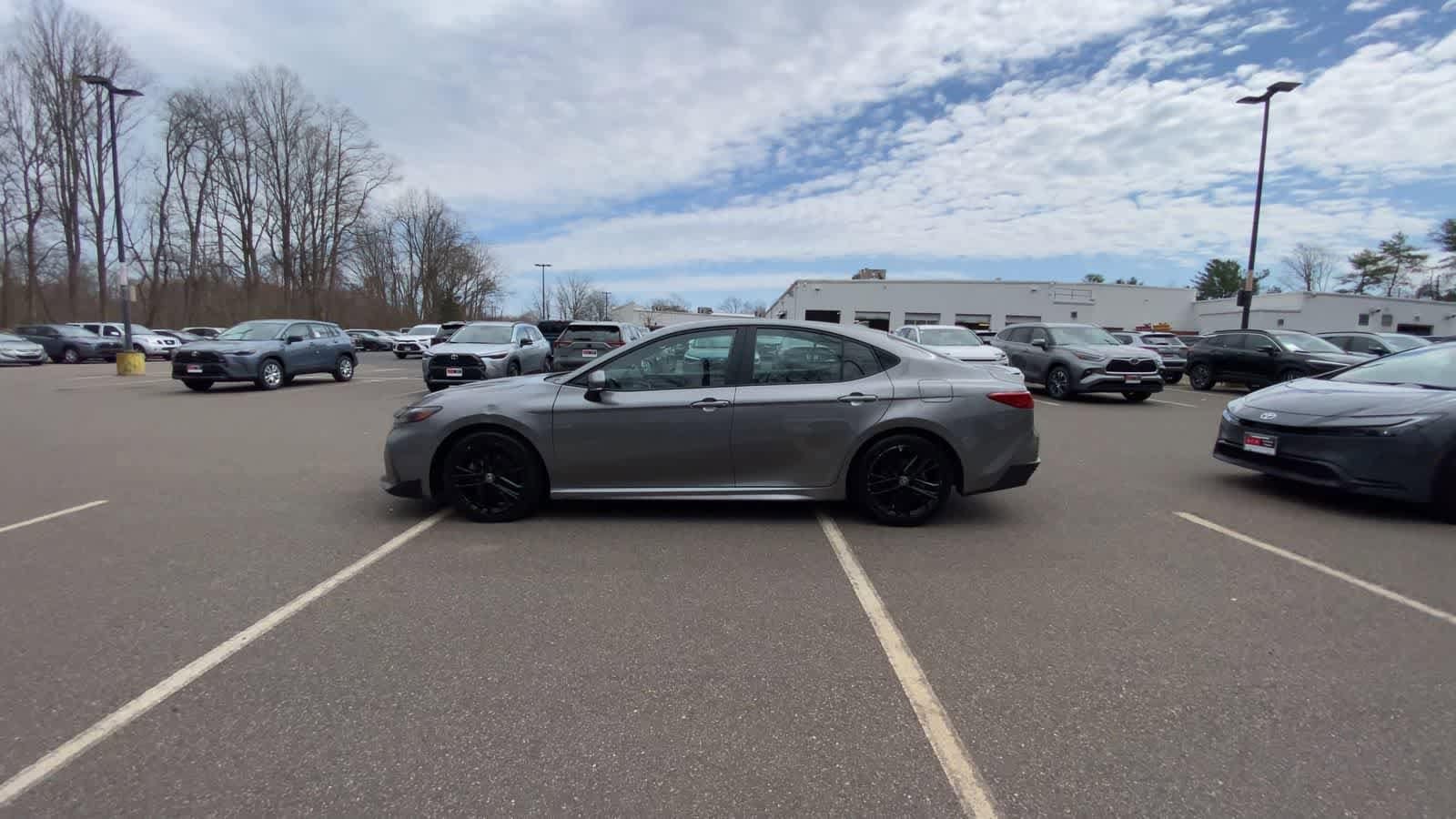 Thumbnail: 2025 Toyota Camry - 5