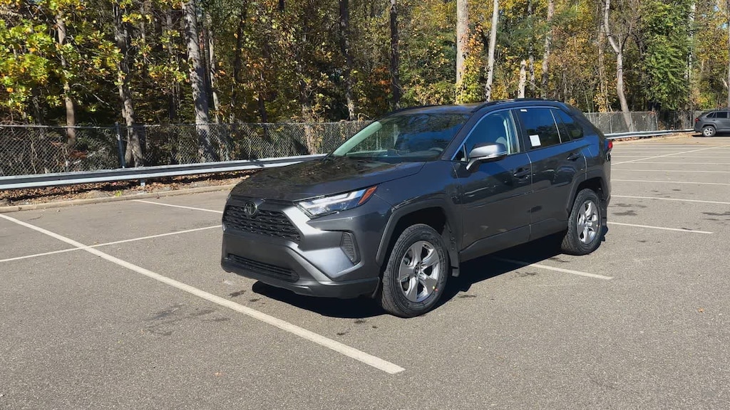 New 2025 Toyota RAV4 XLE SUV