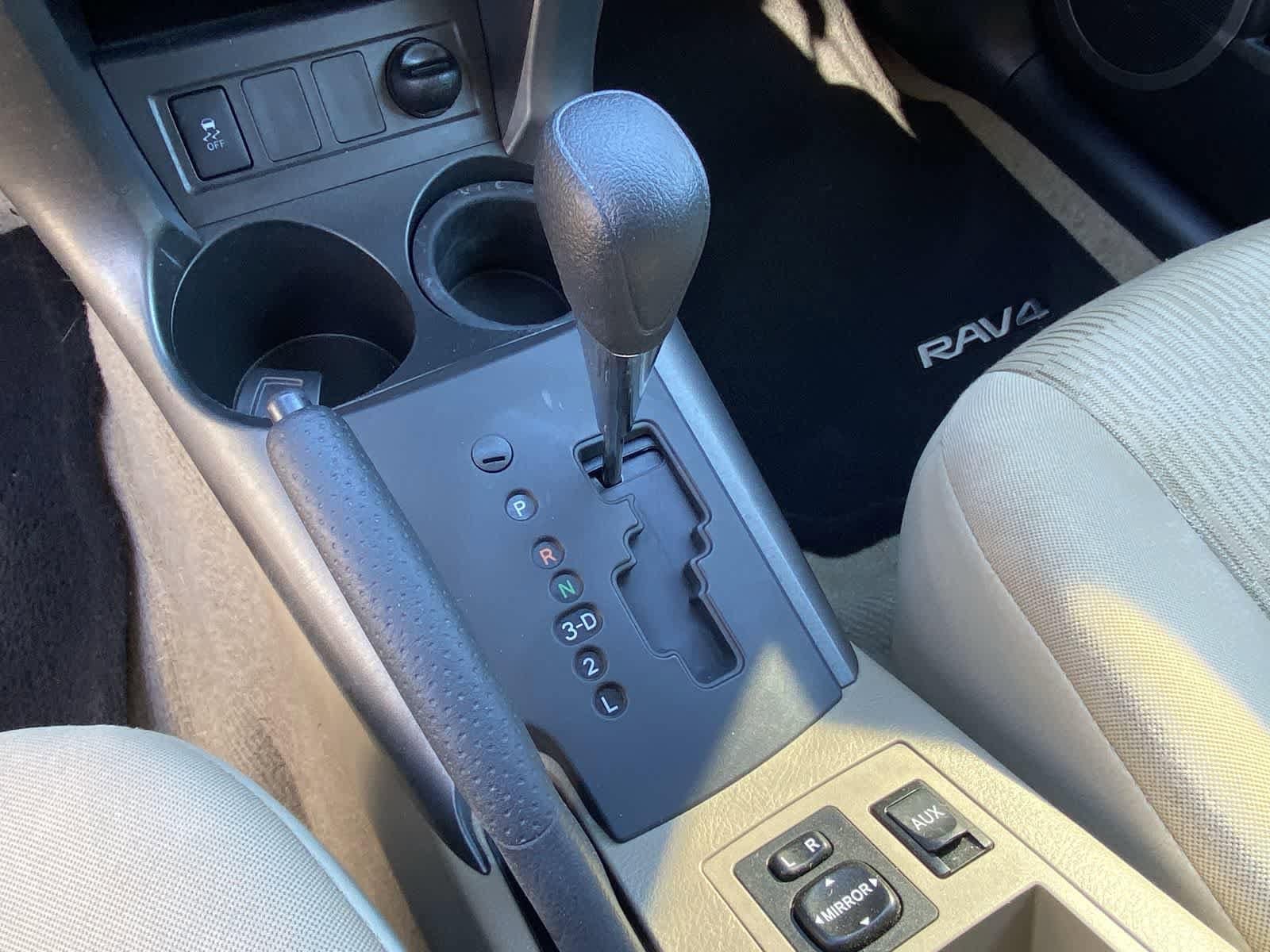 Thumbnail: 2011 Toyota RAV4 - 27