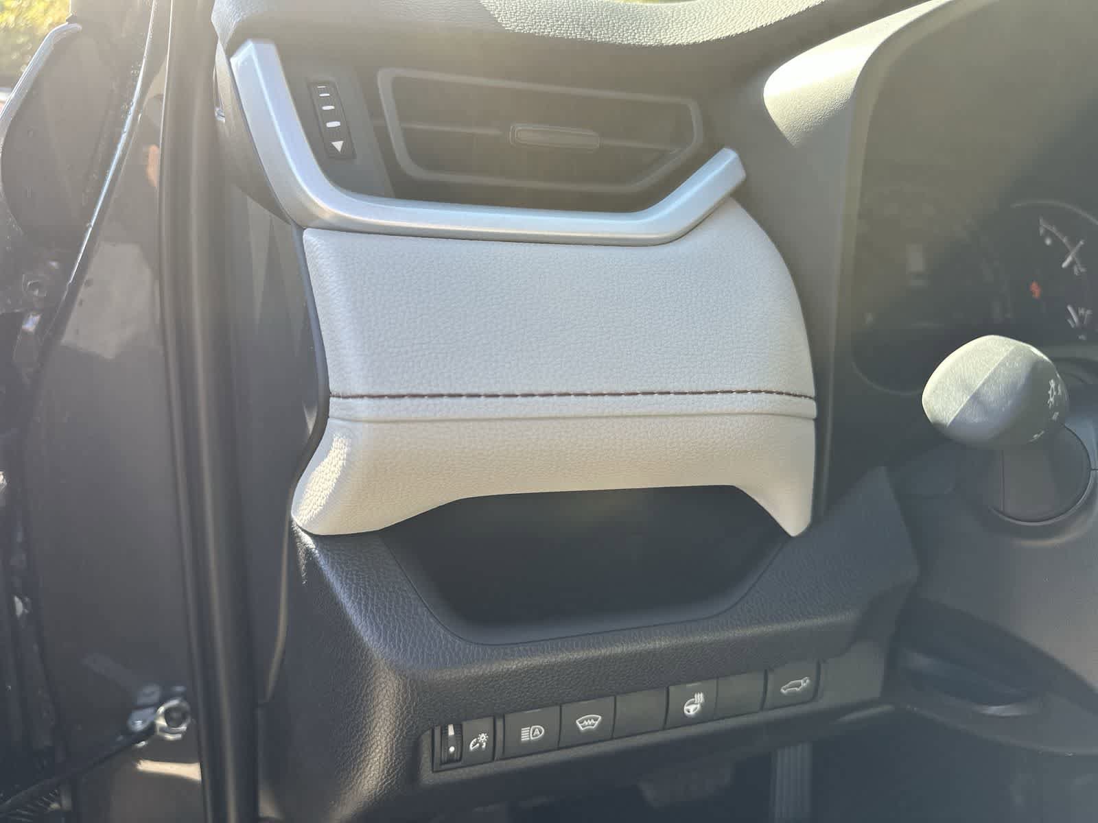 Thumbnail: 2025 Toyota RAV4 - 18