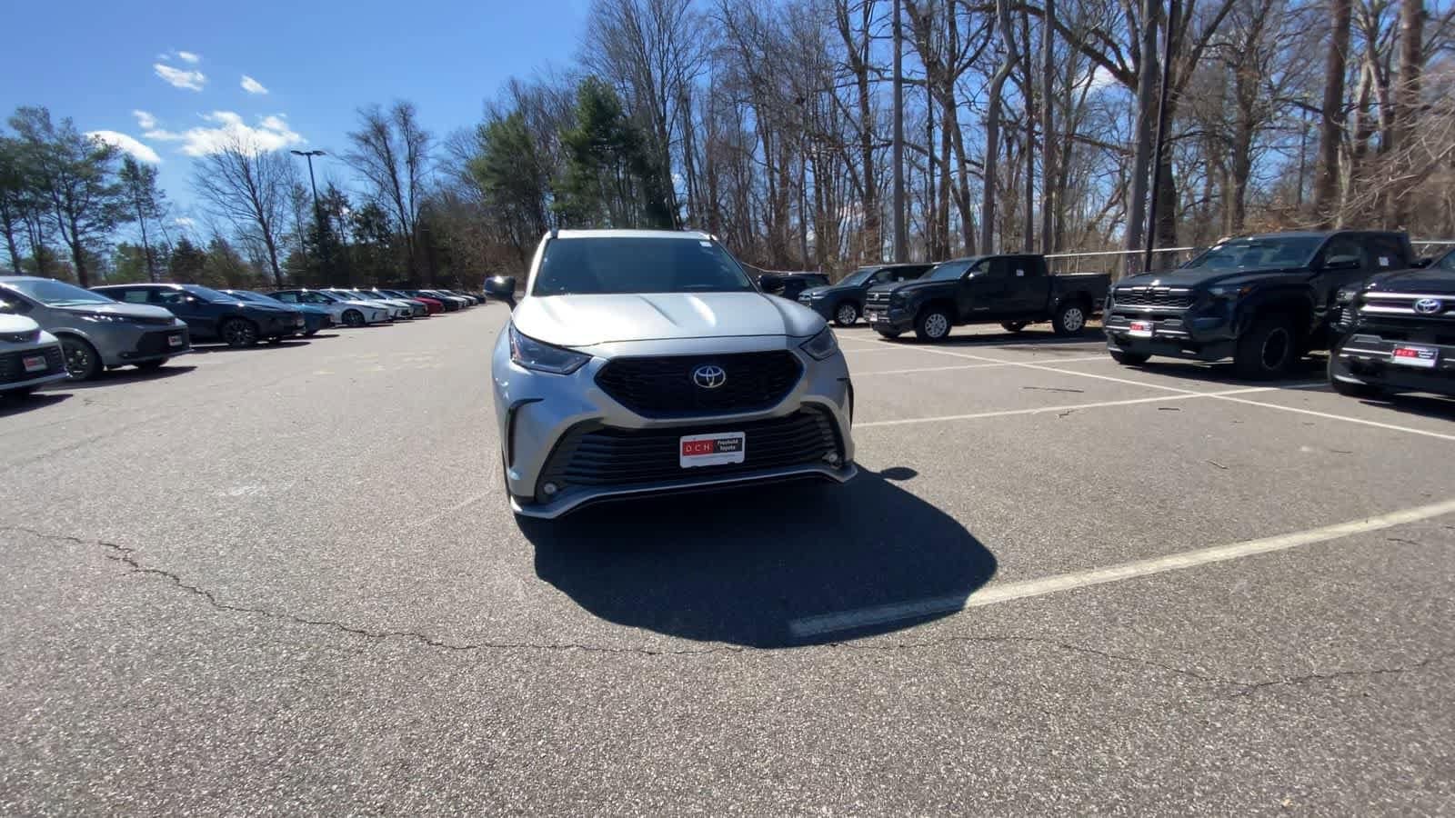 Thumbnail: 2025 Toyota Highlander - 3