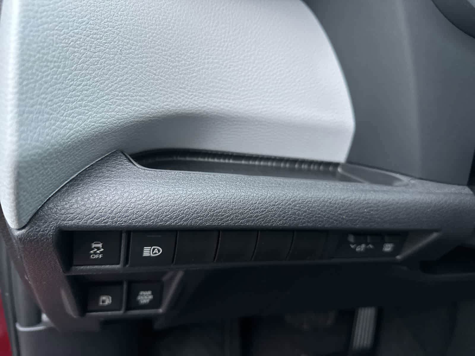 Thumbnail: 2025 Toyota Sienna - 21