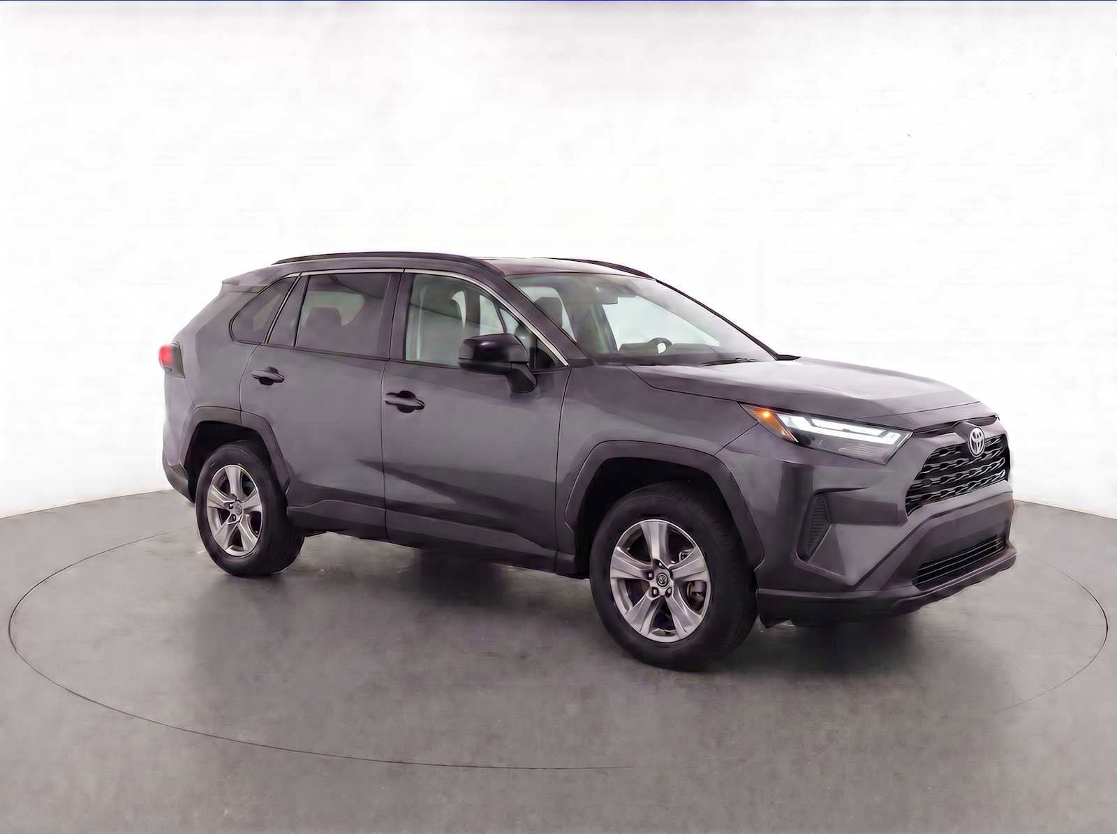 Thumbnail: 2025 Toyota RAV4 - 3