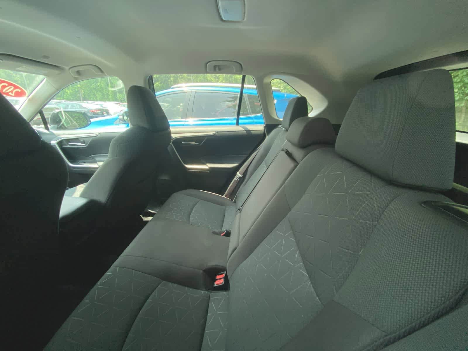 2023 Toyota RAV4 XLE 9
