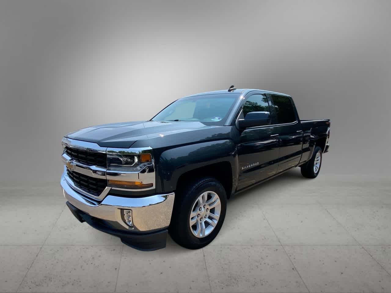 Thumbnail: 2018 Chevrolet Silverado 1500 - 1