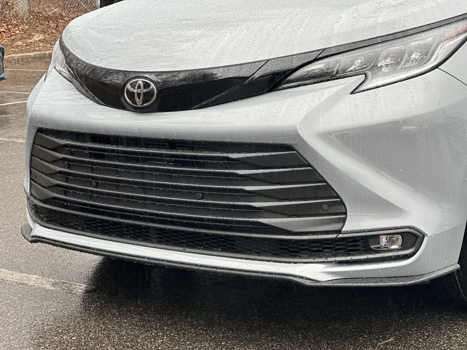 Thumbnail: 2026 Toyota Sienna - 12