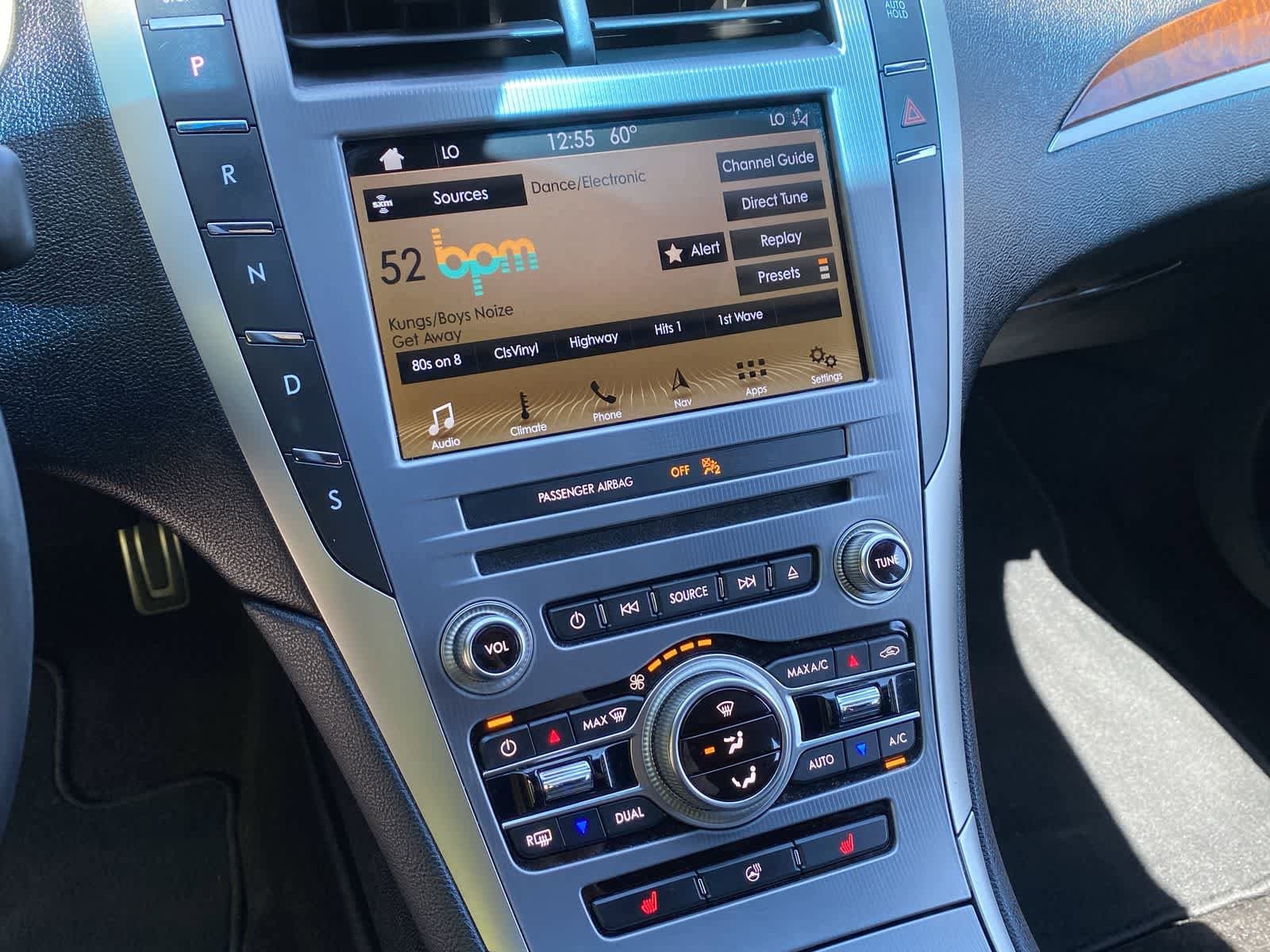 Thumbnail: 2019 Lincoln MKZ - 27