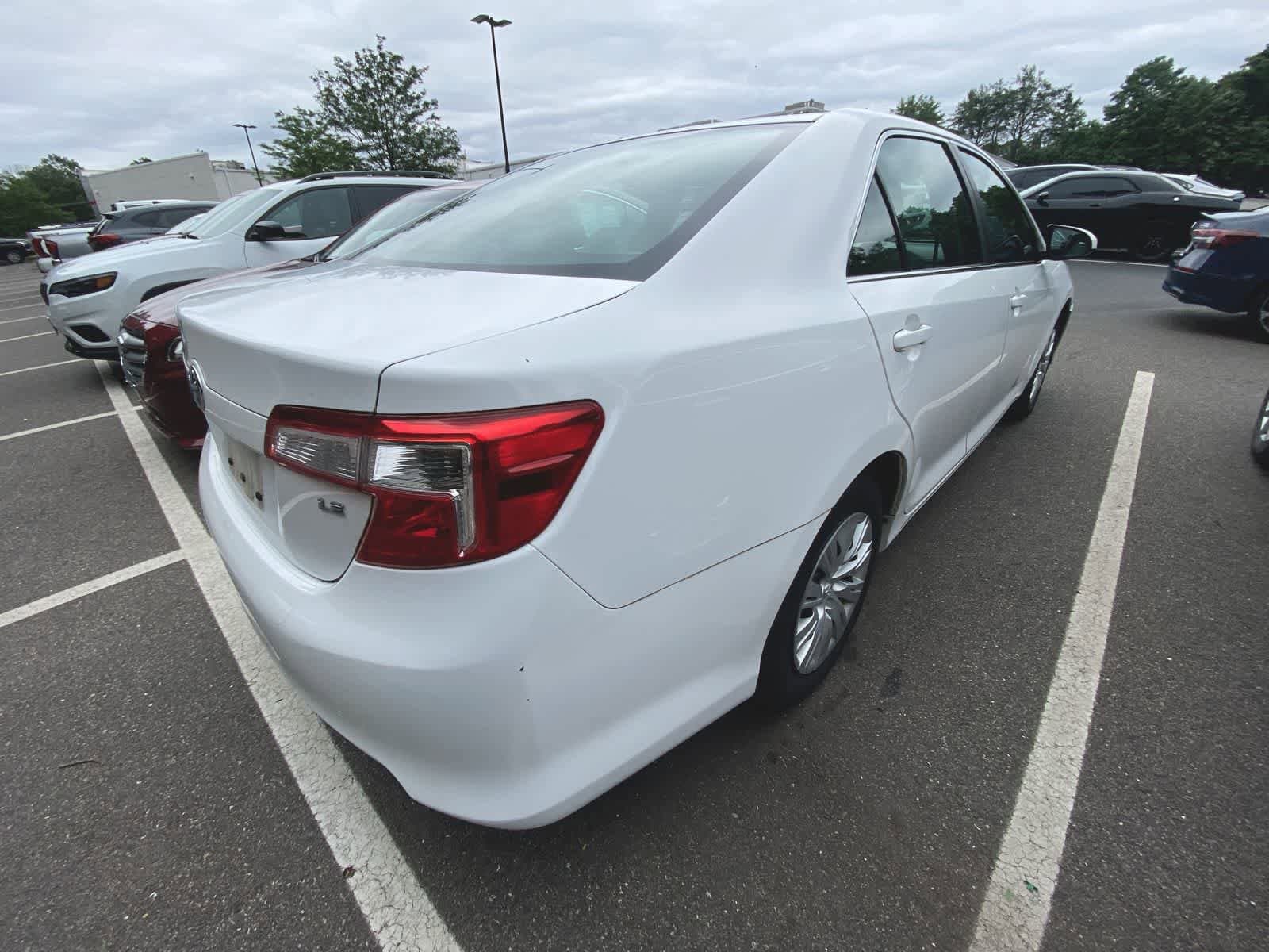 Thumbnail: 2012 Toyota Camry - 7