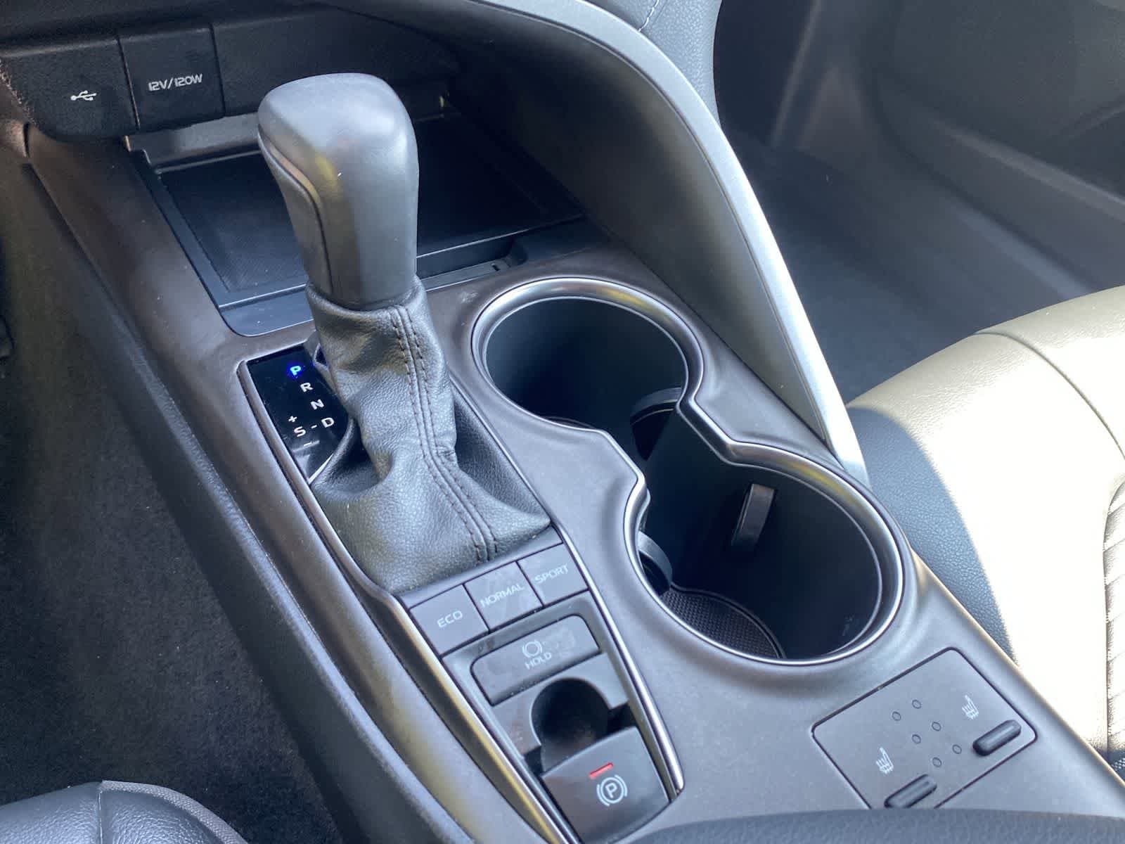 Thumbnail: 2022 Toyota Camry - 29