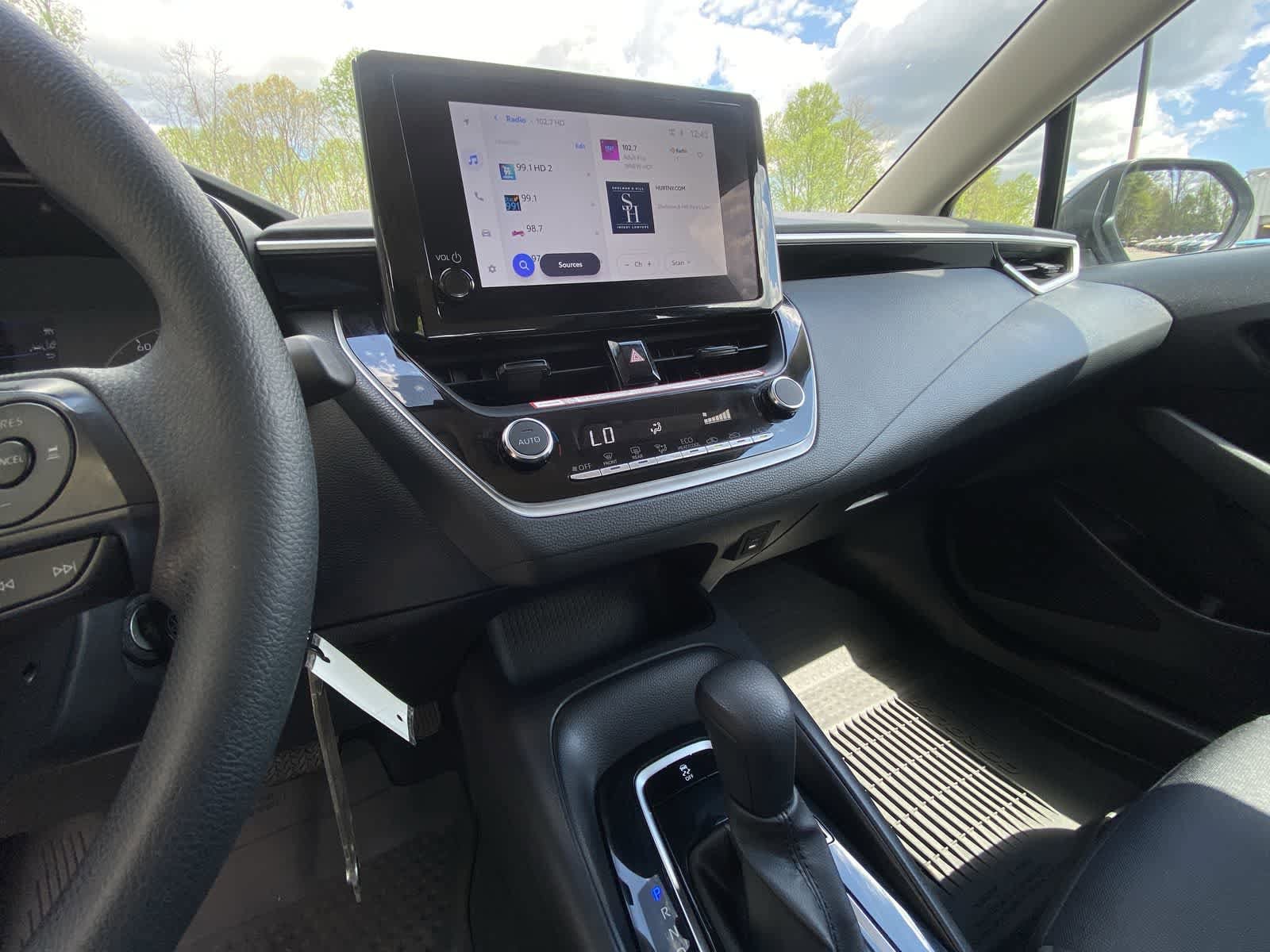 Thumbnail: 2025 Toyota Corolla - 21