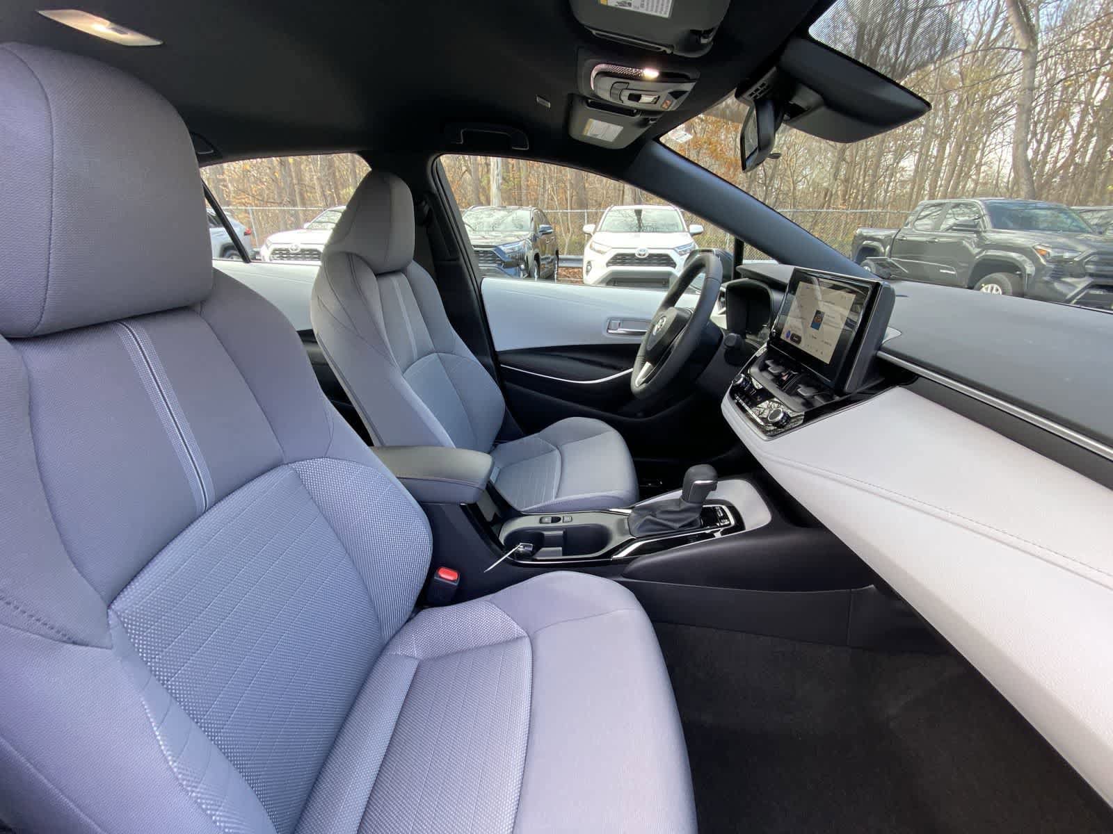 Thumbnail: 2025 Toyota Corolla - 25