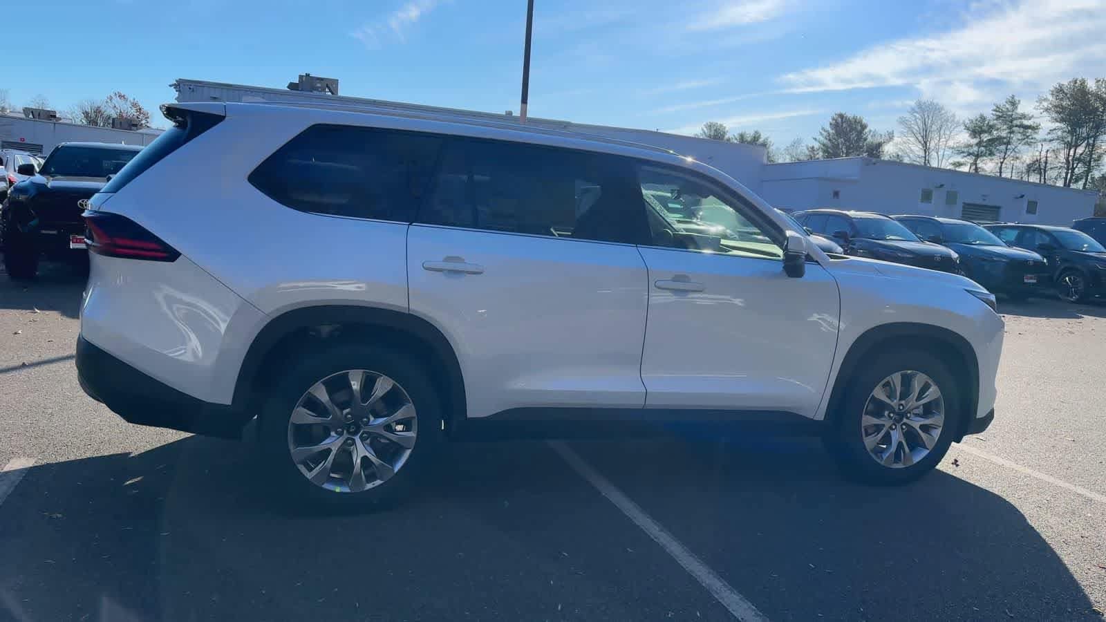 Thumbnail: 2026 Toyota Grand Highlander - 9