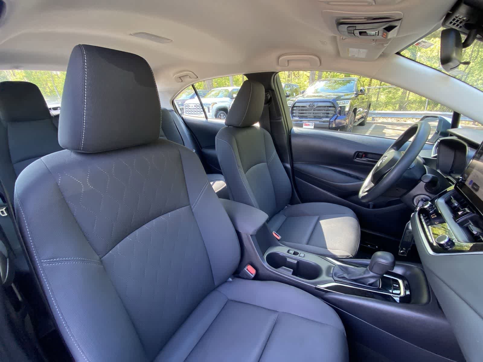 2024 Toyota Corolla LE - Photo 34