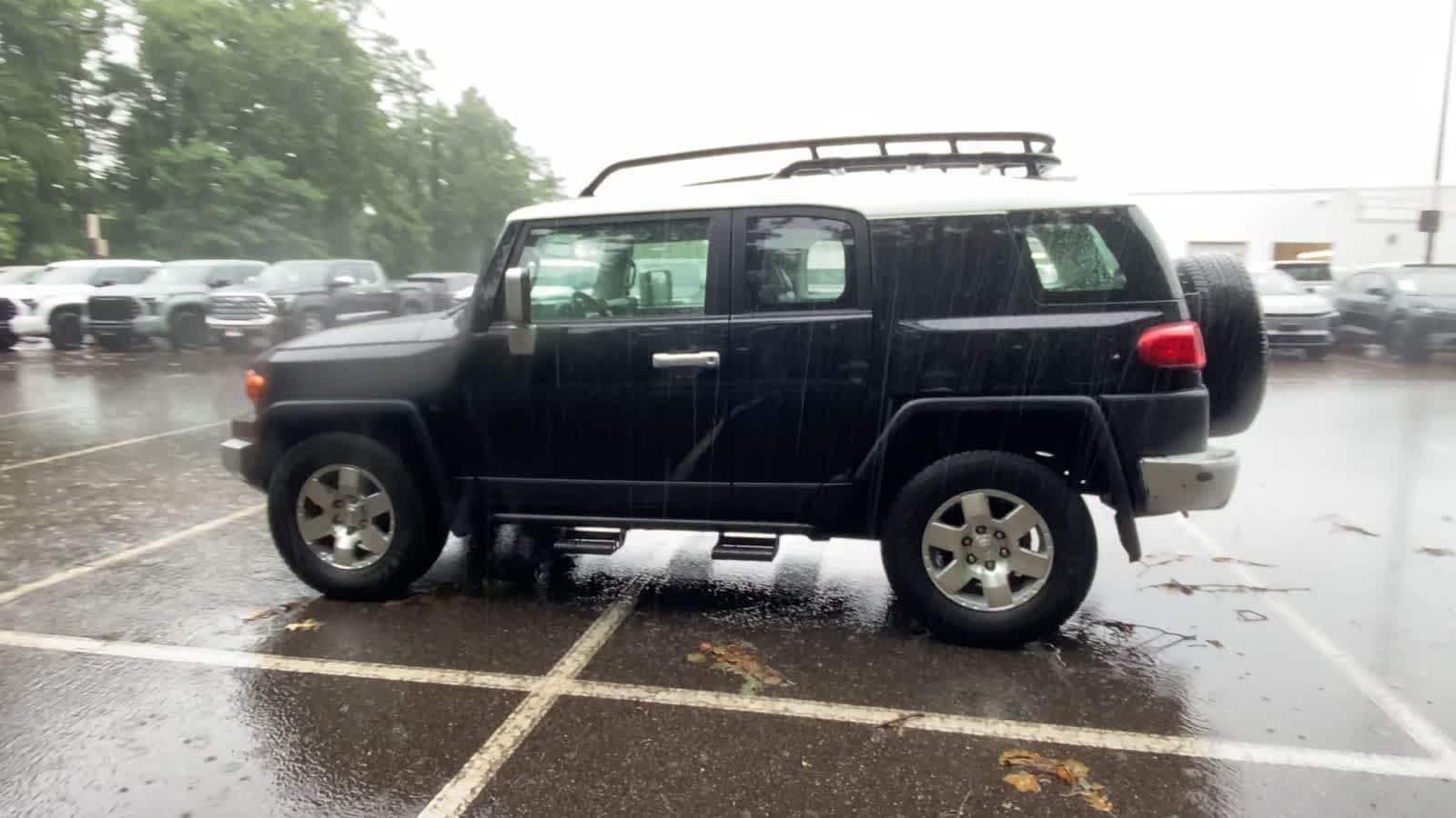 Thumbnail: 2008 Toyota FJ Cruiser - 6