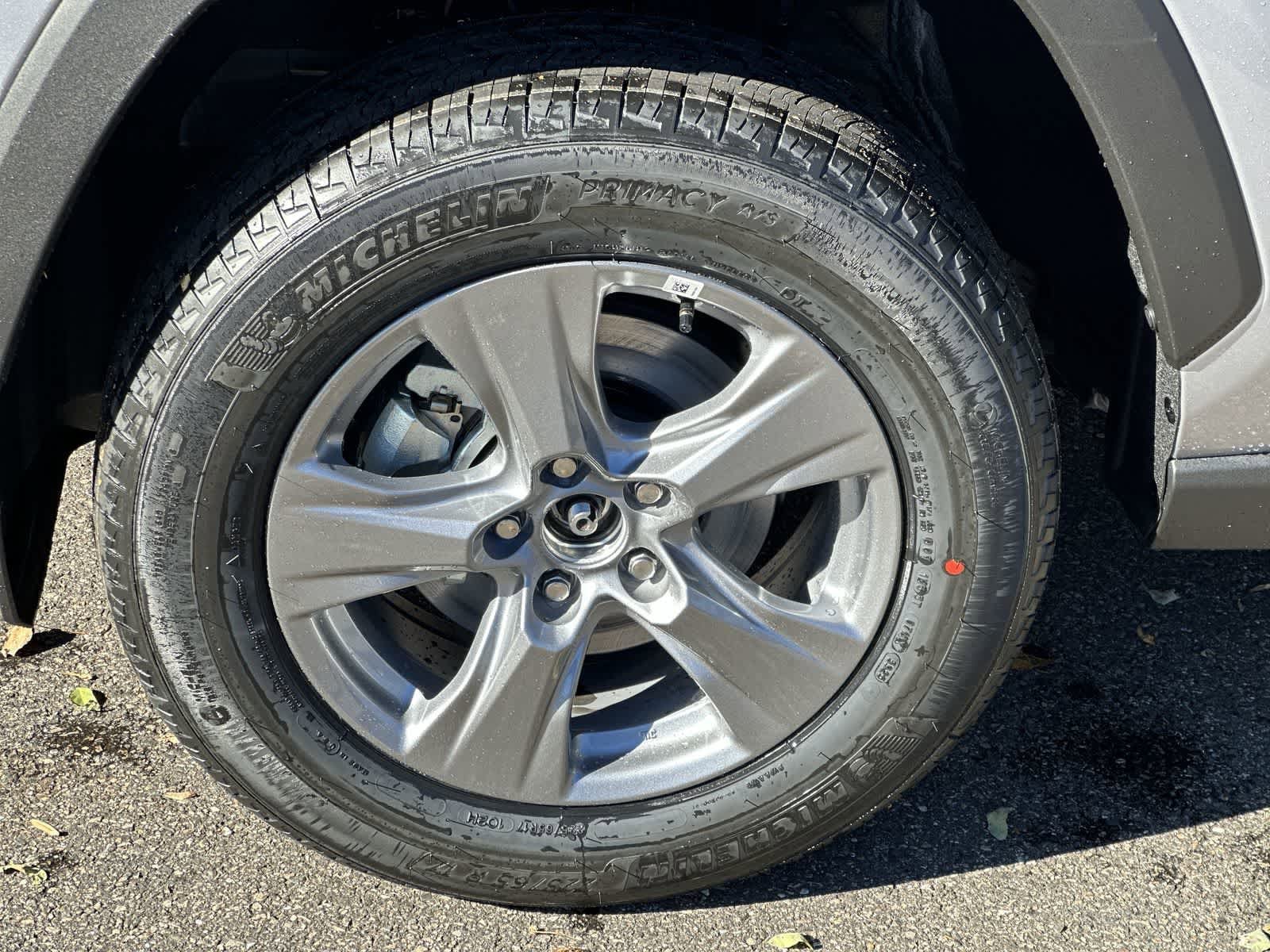 Thumbnail: 2025 Toyota RAV4 - 11